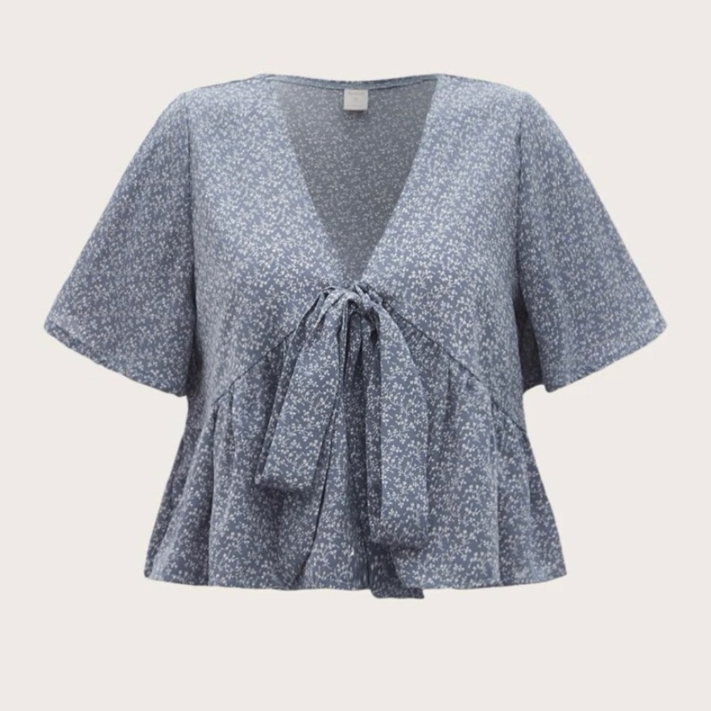 2/$15 ✨ROMWE | Blouse✨